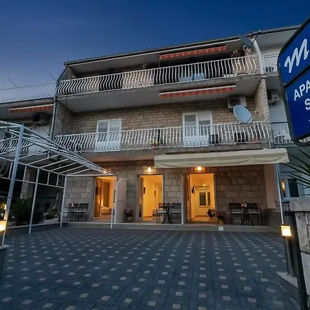 Lägenhet Apartman-studio Meri *