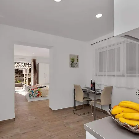 Apartman-studio Meri מאקרסקה
