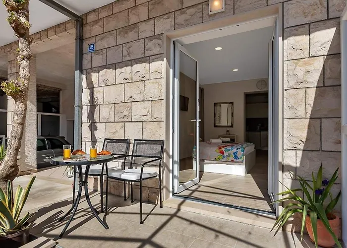 Apartment Apartman-studio Meri